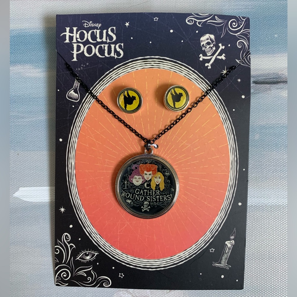 New Disney Hocus Pocus Necklace & Earrings Set